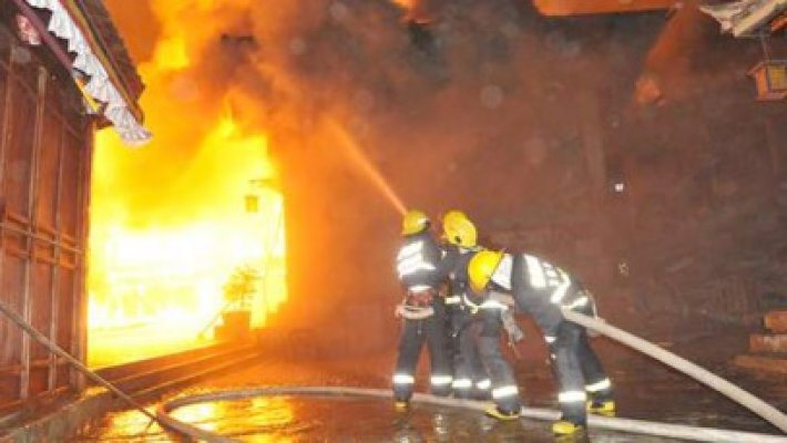 Incendiu devastator în Tibet: un sat, parţial distrus